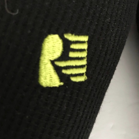 Rockdove Slippers Black and Green NWOT Size Small 7-8 - Picture 5 of 8